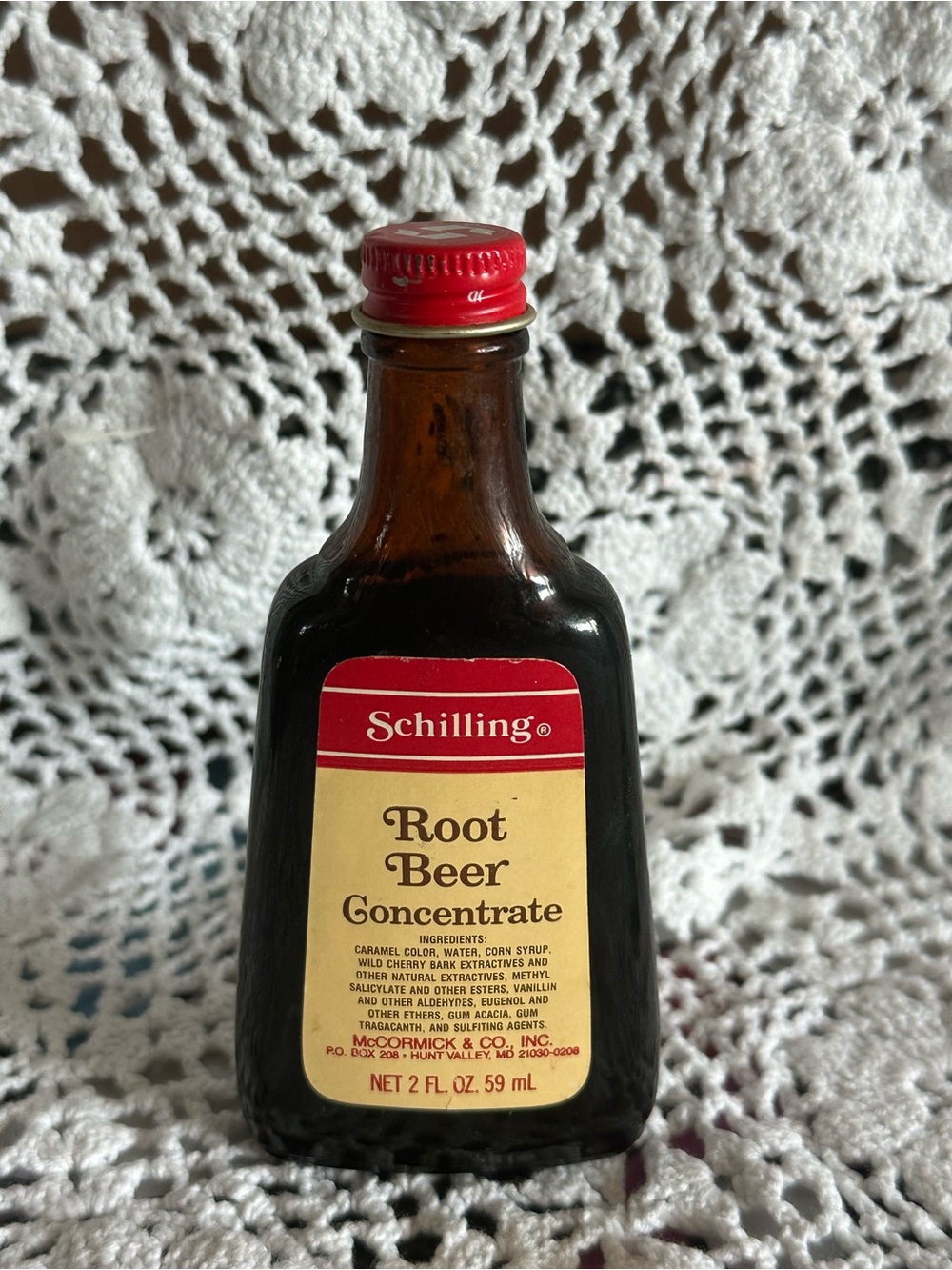 Vintage Schilling Root Beer Concentrate, retro soda fountain decor/prop